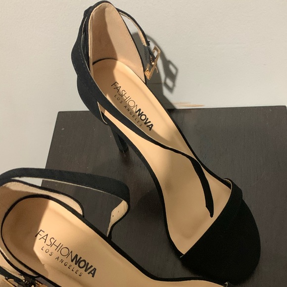 black stroppy heels - Picture 2 of 4